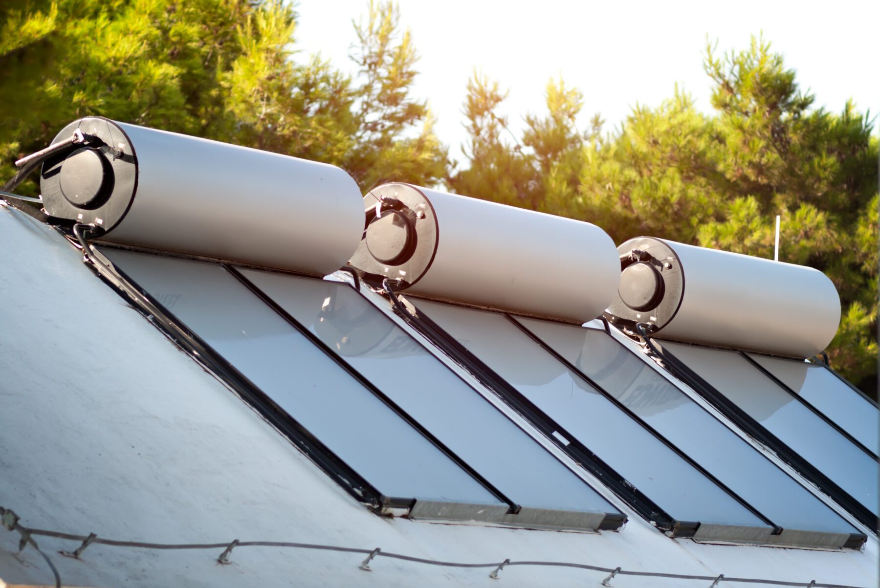 solar water heater in Dubai